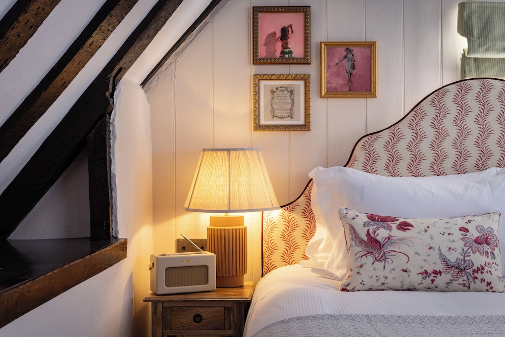 Fancy Room photo 2