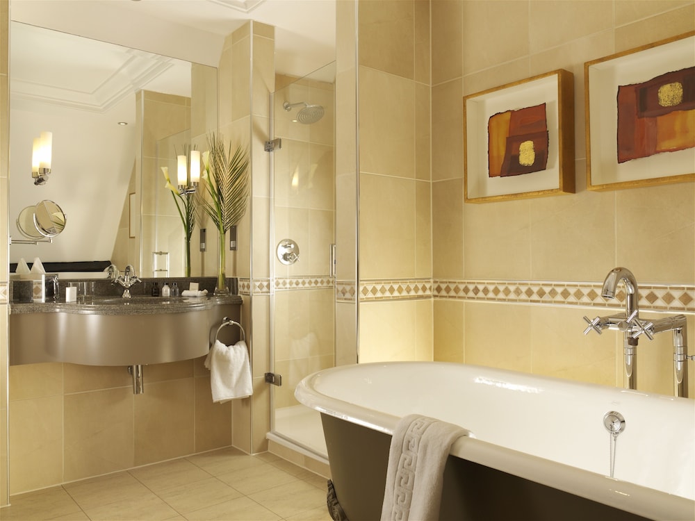 Feature Room - Photo 3