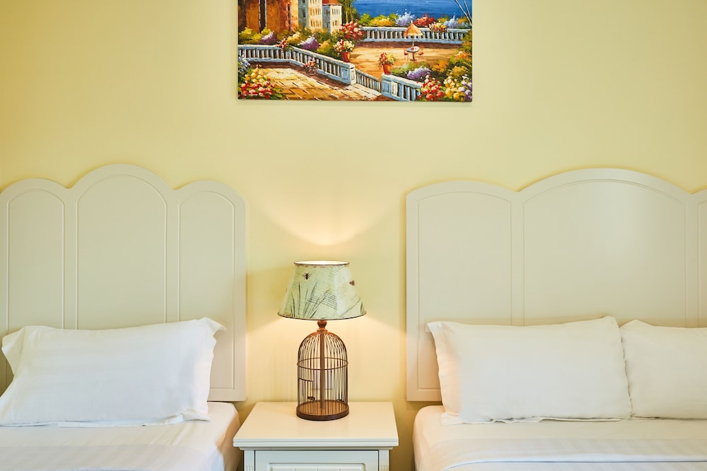 Superior Double Room, Multiple Beds photo 3