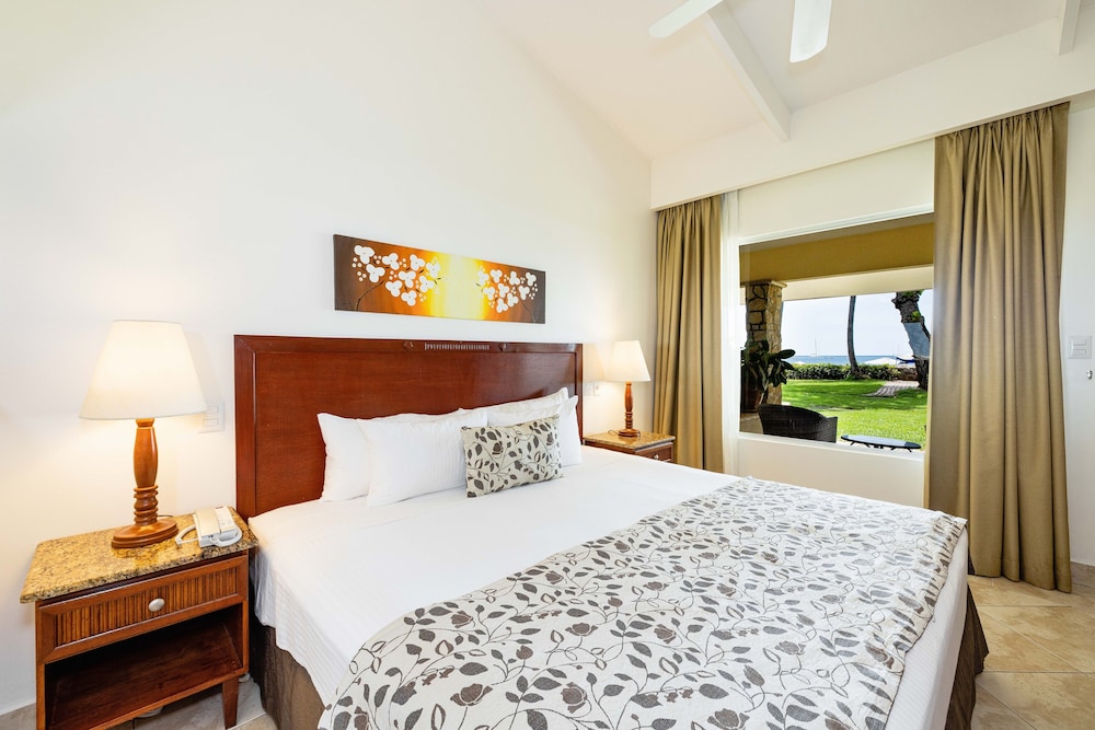 Sunset Ocean View King Bed - Photo 1