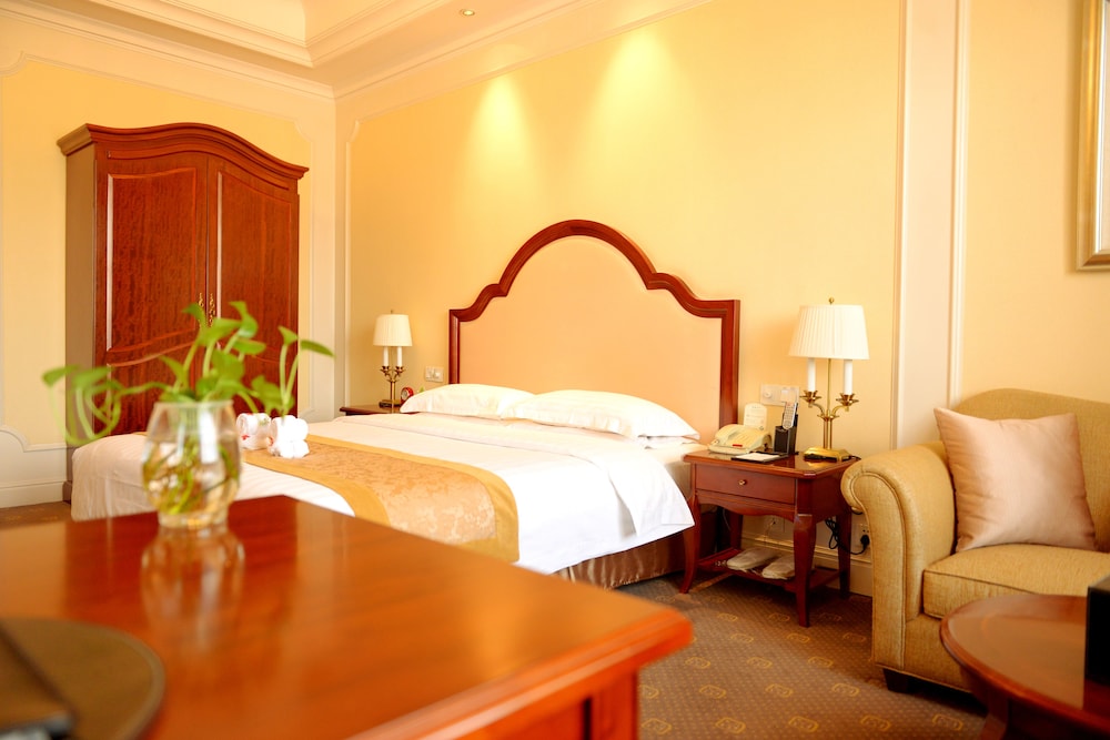 Deluxe Double Room photo 2