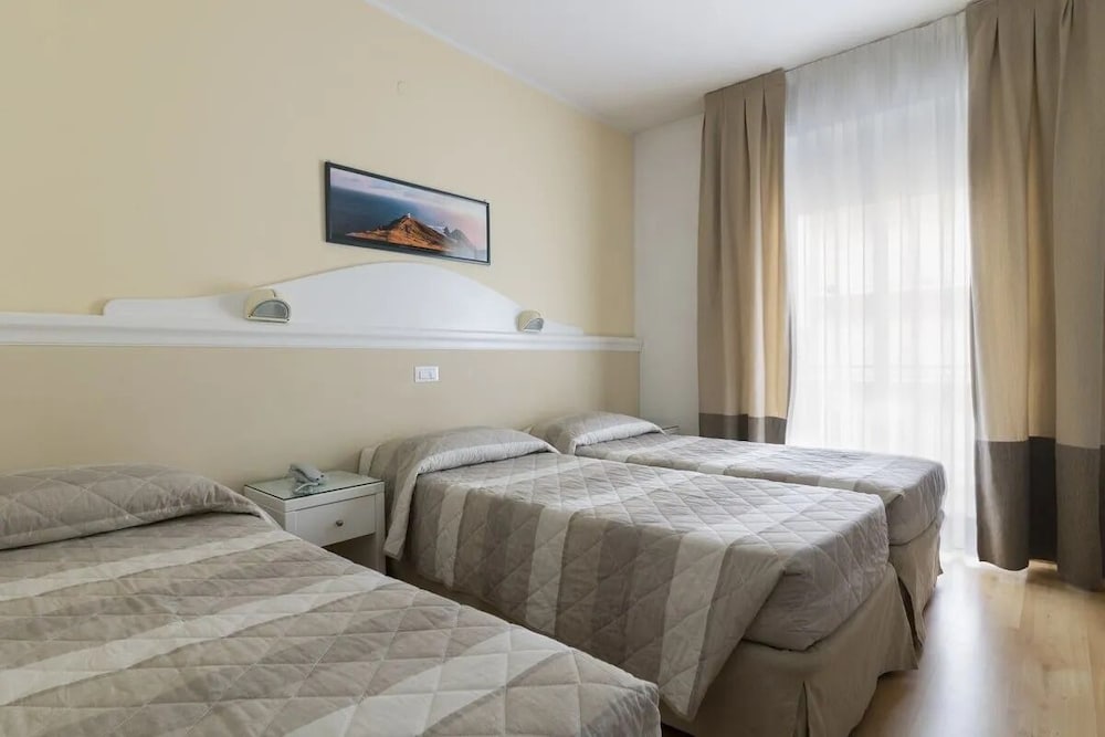 Comfort Room, Terrace - Photo 1