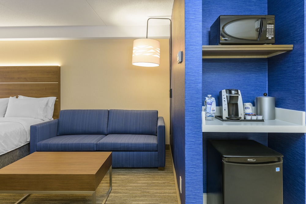 Standard Room, Multiple Beds photo 3