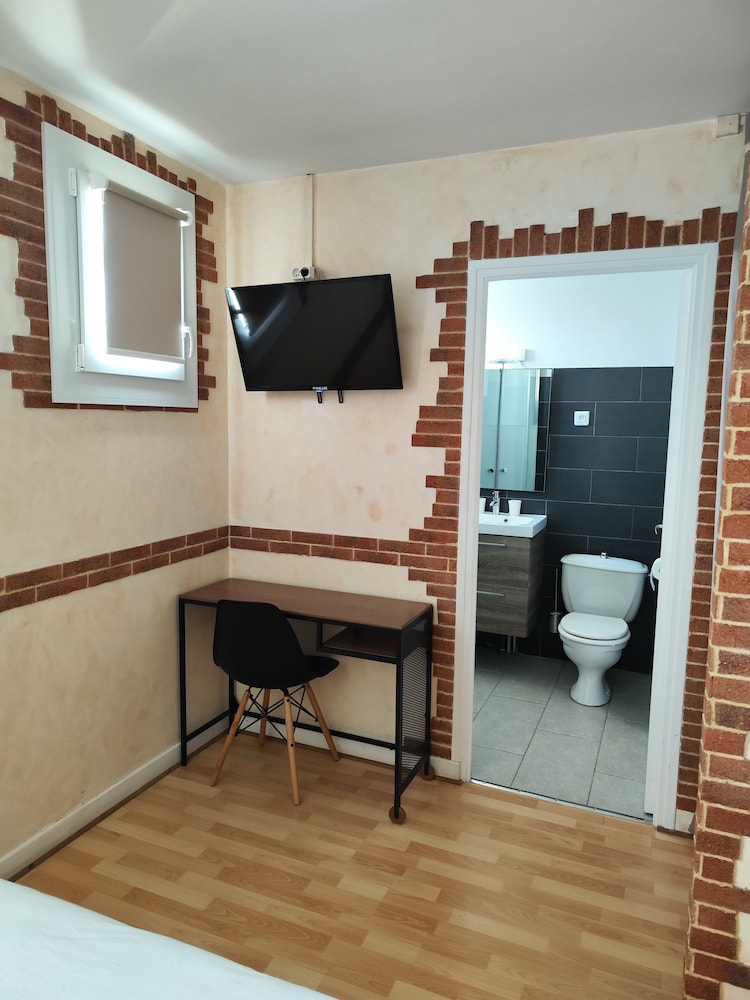 Double Room - Photo 2
