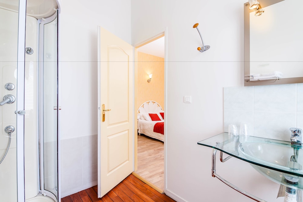 Superior Double or Twin Room photo 2