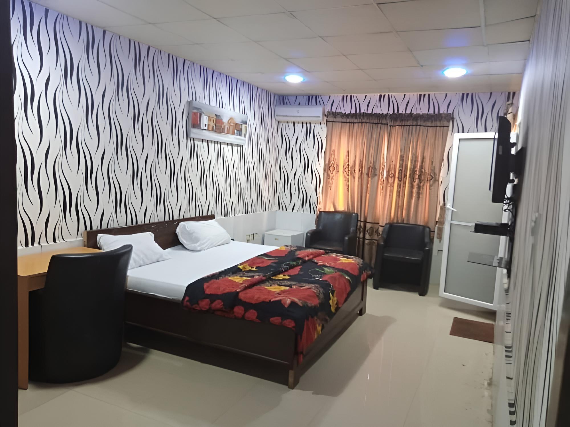 Deluxe Single Room
