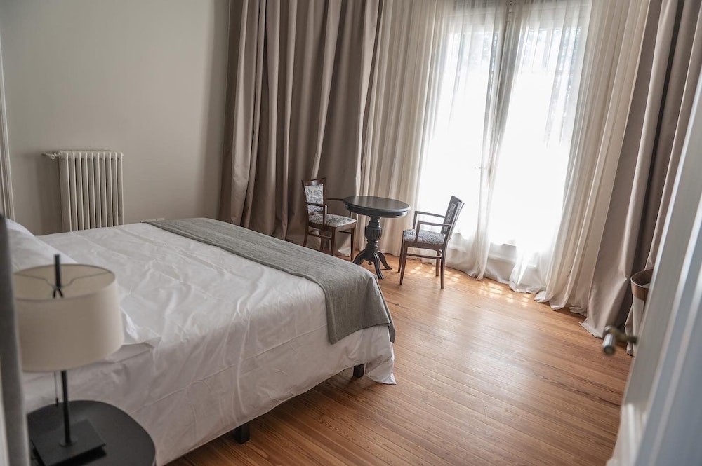 Deluxe Double or Twin Room, River View photo 1