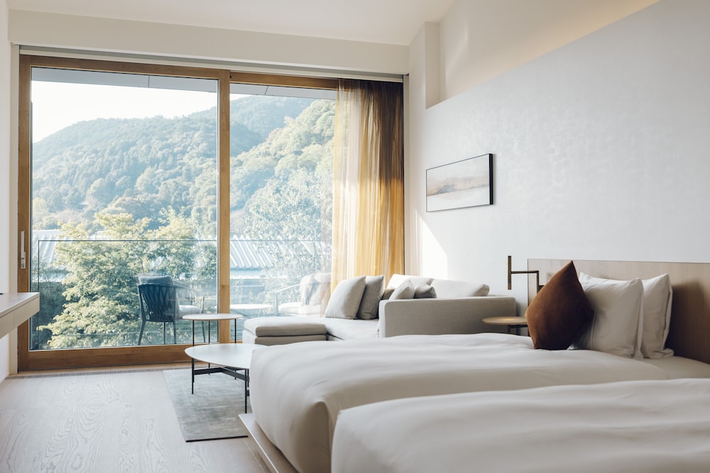 Twin Room, Balcony, Mountain View - Photo 1