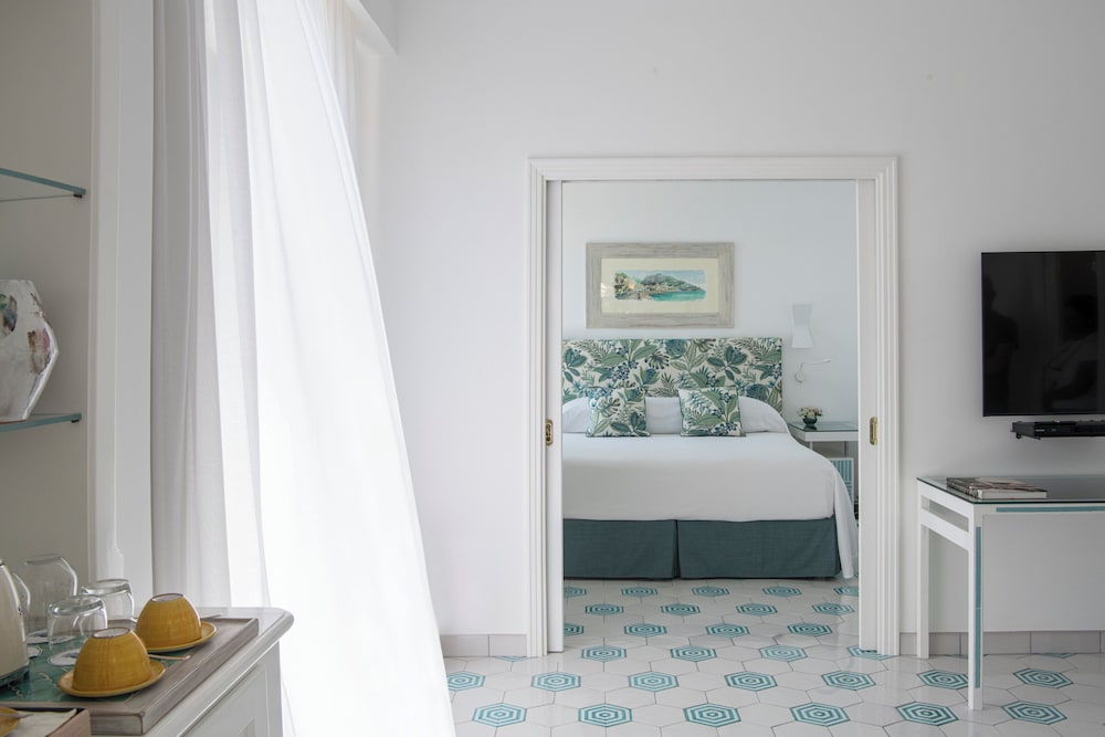 Suite, Sea View (Garden) - Photo 5