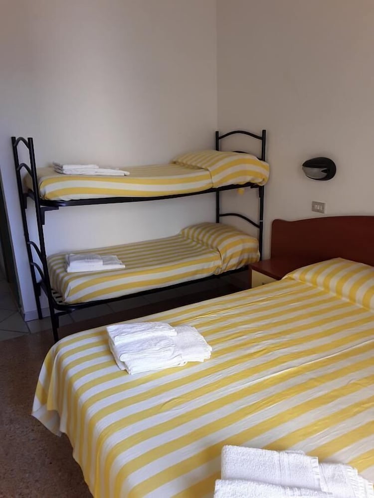 Quadruple Room photo 1