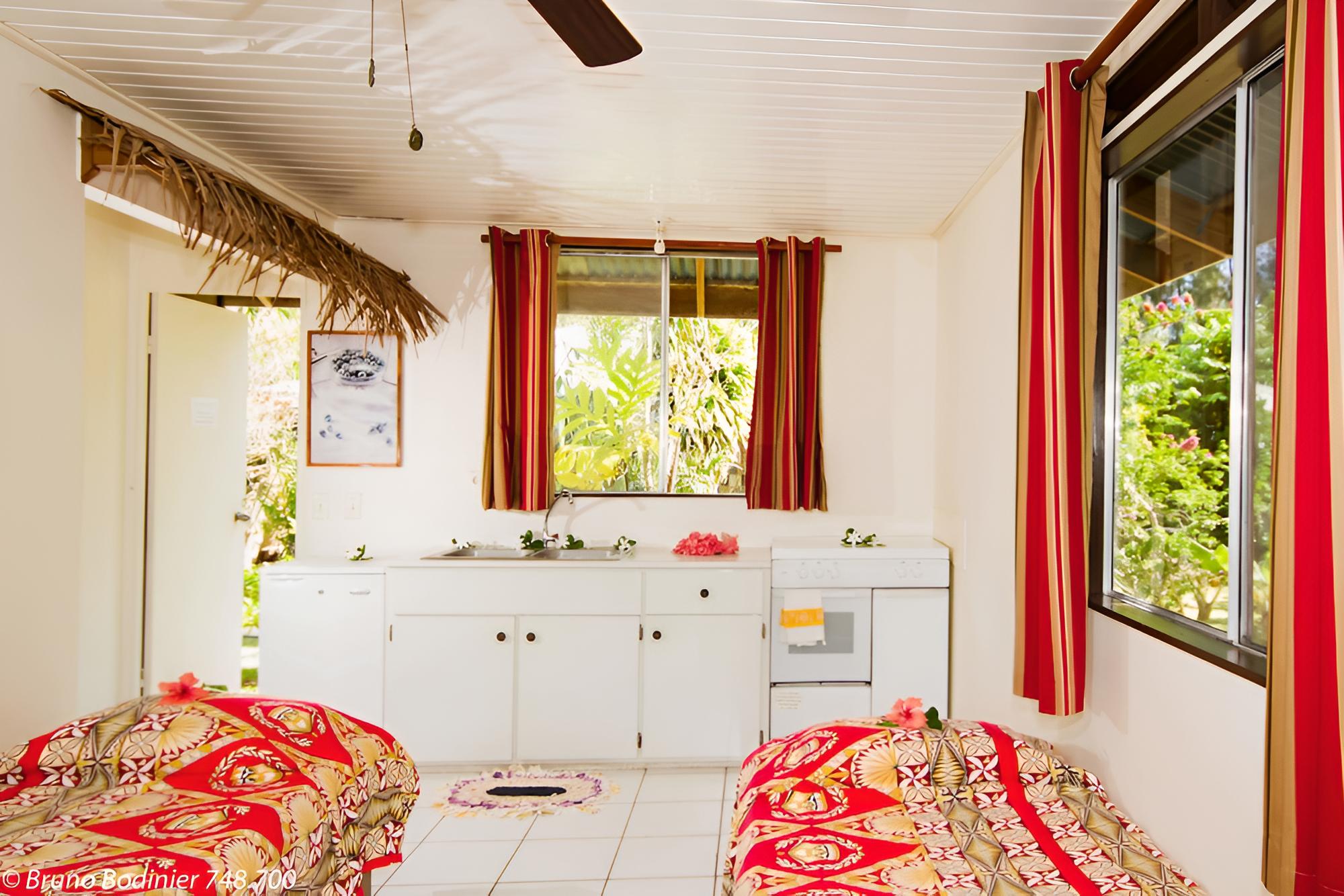 Garden Bungalow photo 2