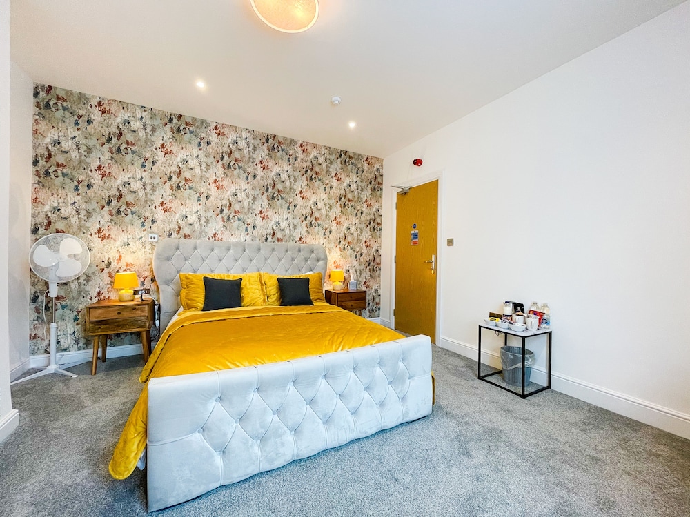 King Deluxe Room - Photo 7