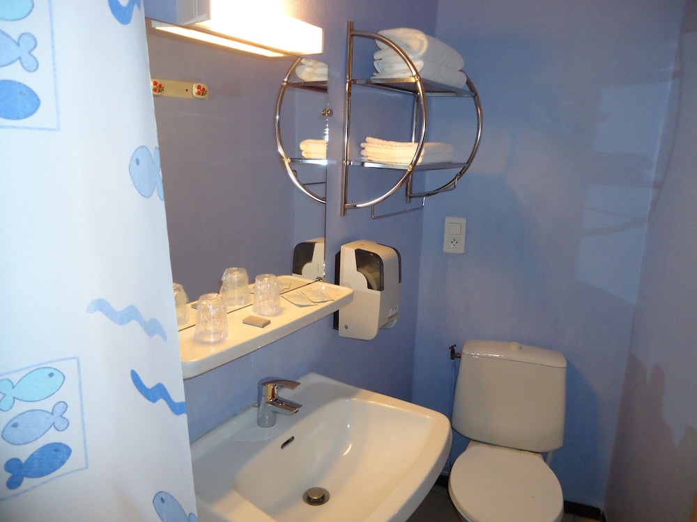 Quadruple Room - Photo 2