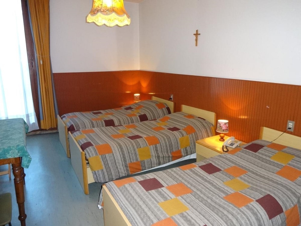 Double or Twin Room photo 2