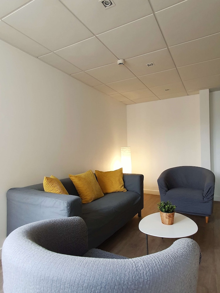 Junior suite, 2 single beds and 1 sofa bed - Photo 4