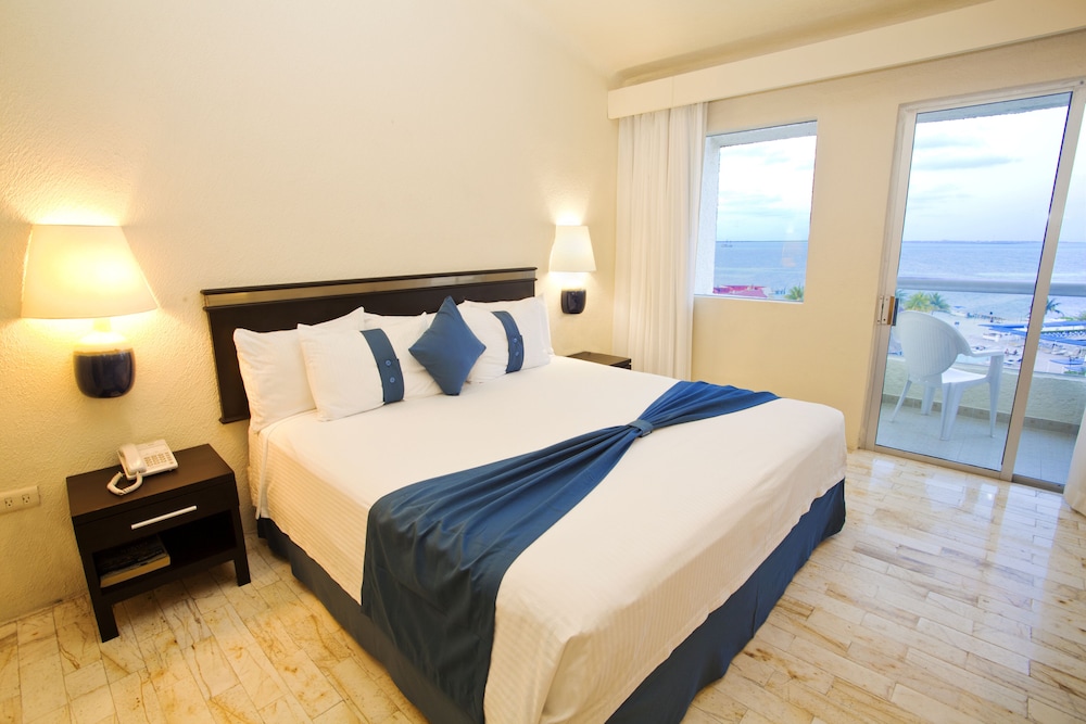 Standard Room, Balcony - Photo 5