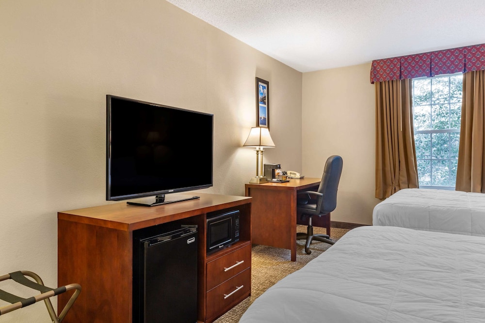 Room, 2 Queen Beds, Non Smoking photo 3