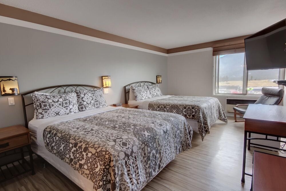 Premium Room, 2 Queen Beds, Mountain View photo 1