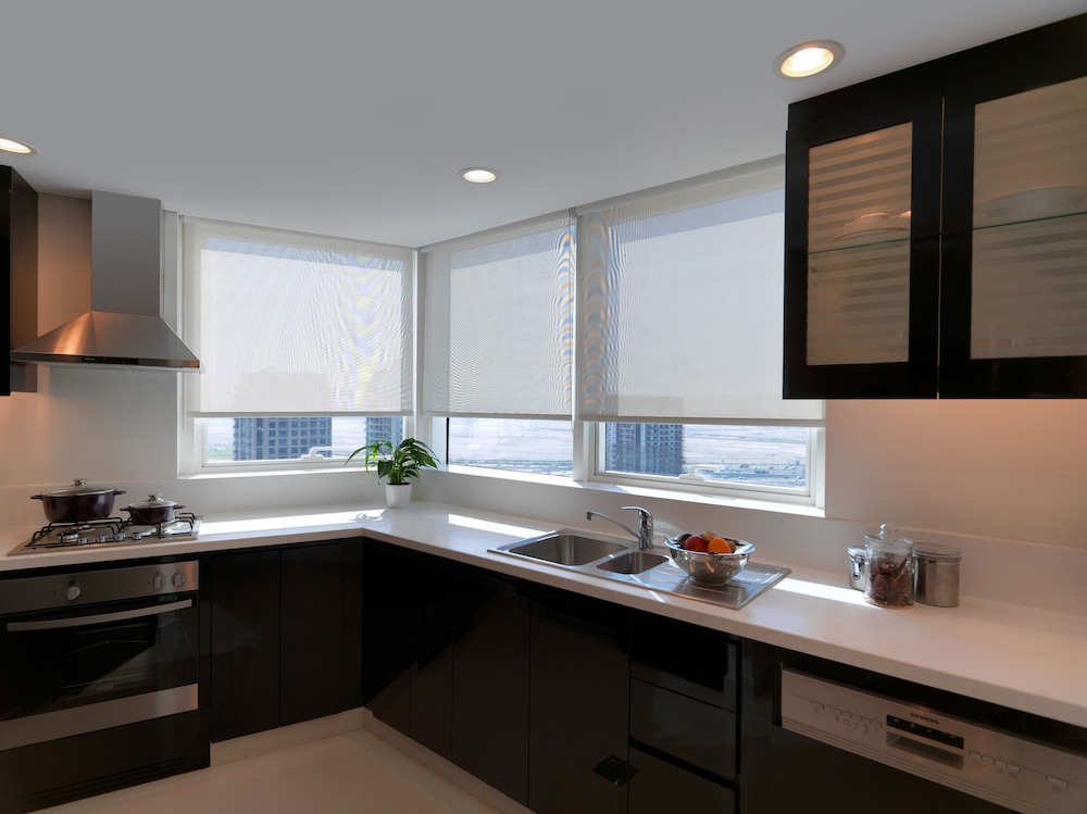 Suite, 3 Bedrooms (Downtown view) thumbnail 5