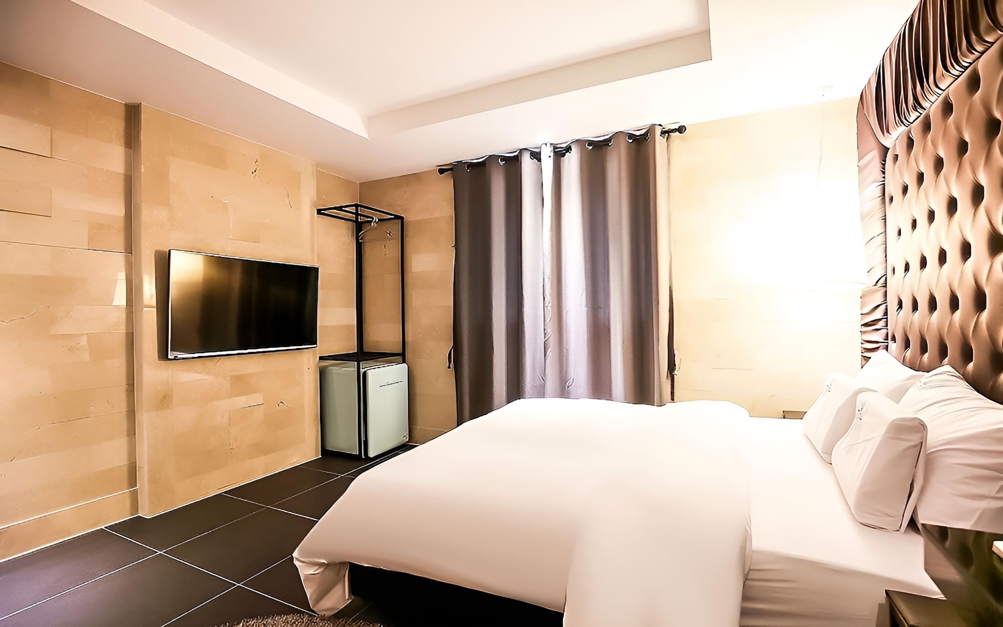 Room (Deluxe (up to KRW 5000 discount when ) - Photo 11