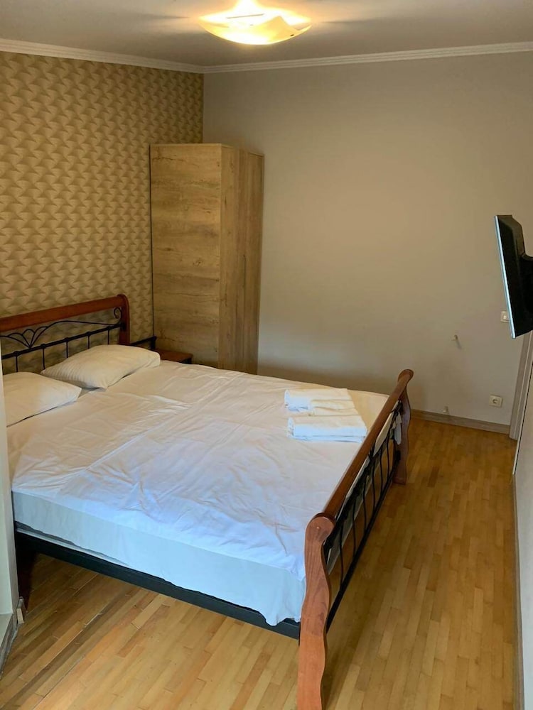 Double Room, 1 Queen Bed, Balcony photo 3