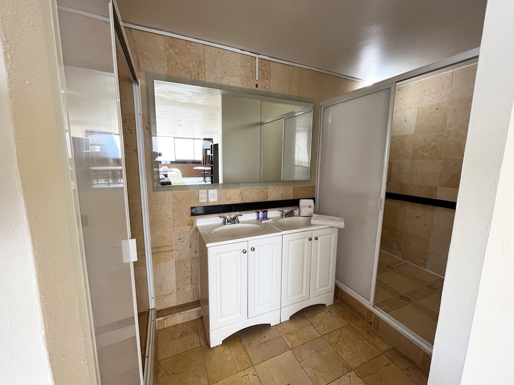 Standard Triple Room photo 3