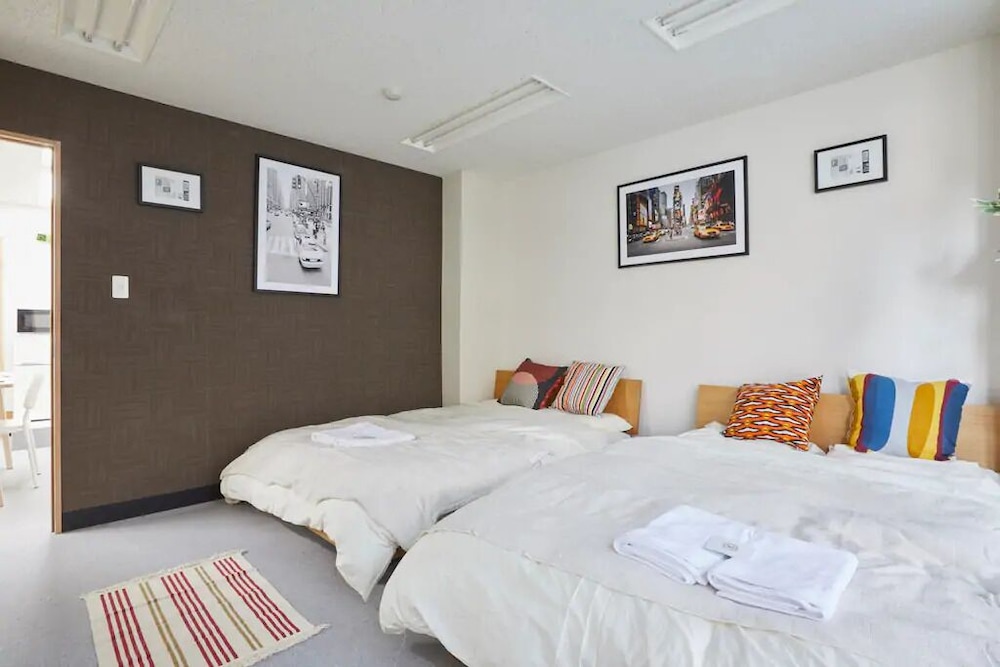 Apartment photo 2
