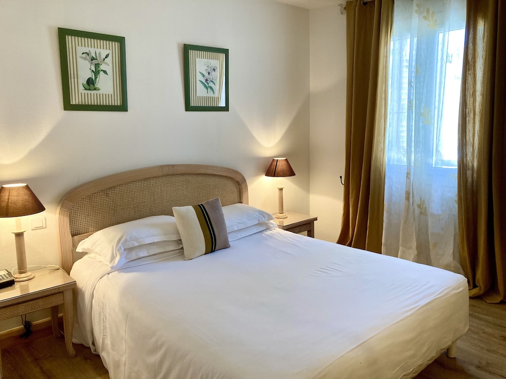 Superior Double Room, Harbor View photo 3
