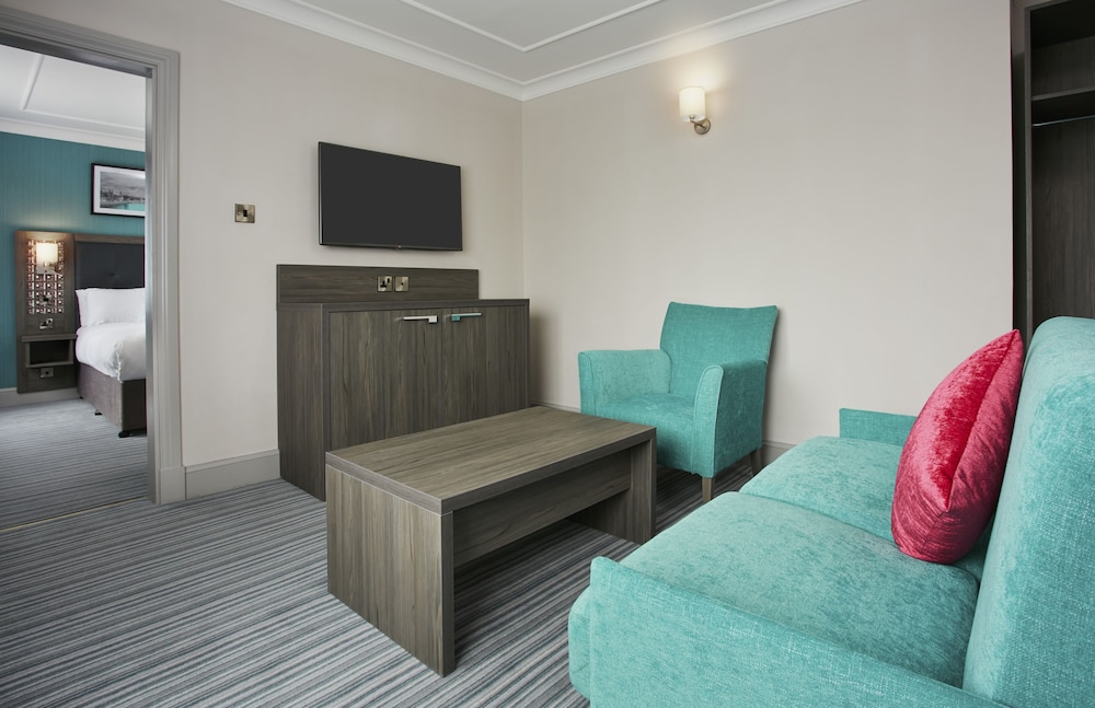 Executive Double Room (with Sofa Bed)