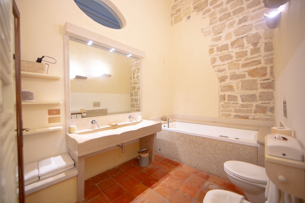 Family Suite - Photo 5