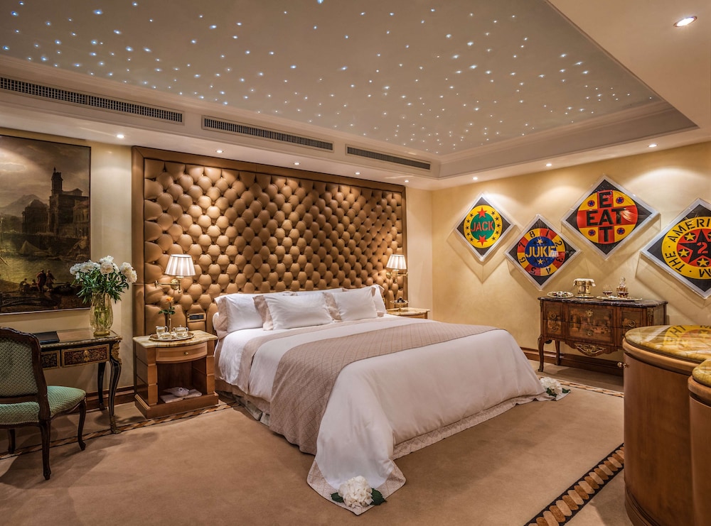 Signature Suite, 1 King Bed (Planetarium Suite, Spa/Lounge Access)