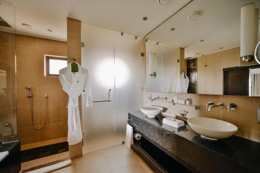 Suite, 1 Bedroom, Sea View (Prestige) photo 2
