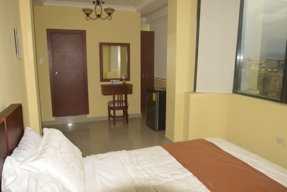 Romantic Room, City View