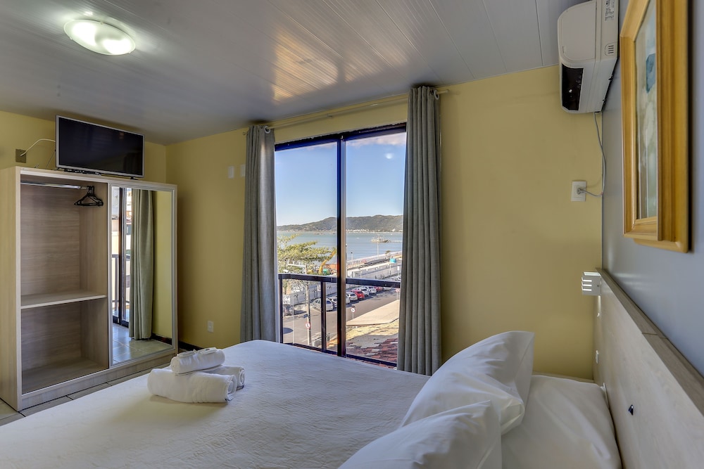 Suite Triplo de Luxo Com Vista Lateral do Mar photo 2
