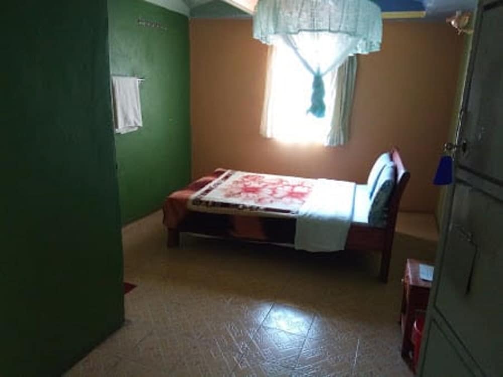 Single Room photo 3