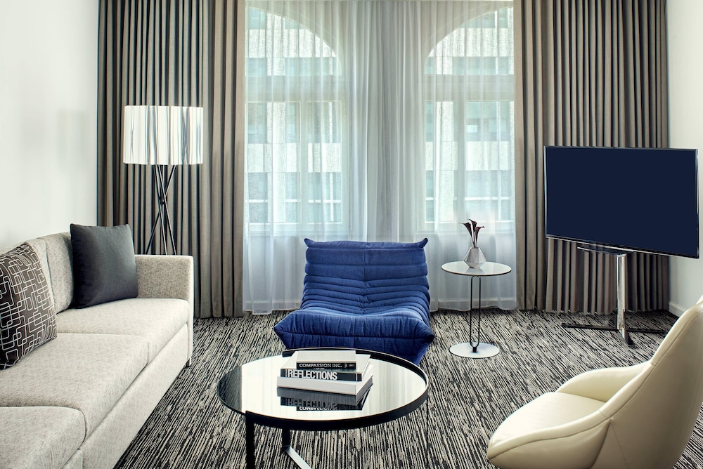 Suite, 1 King Bed (King) - Photo 4