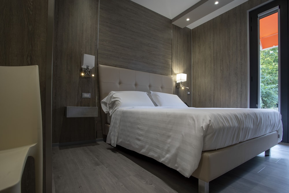 Superior Triple Room - Photo 1