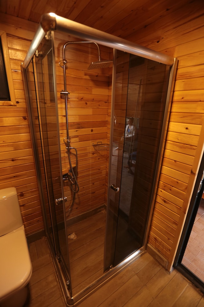 Design Room, Multiple Beds, Non Smoking, Pool View photo 3