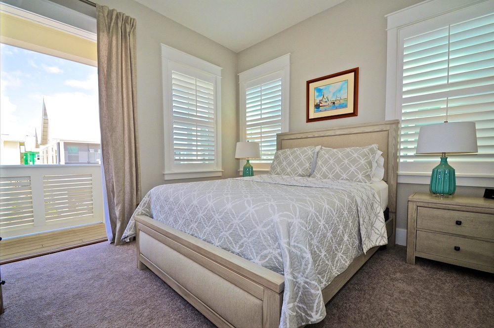 Condo, 2 Bedrooms