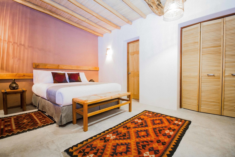 Standard Double Room, 1 Queen Bed photo 2