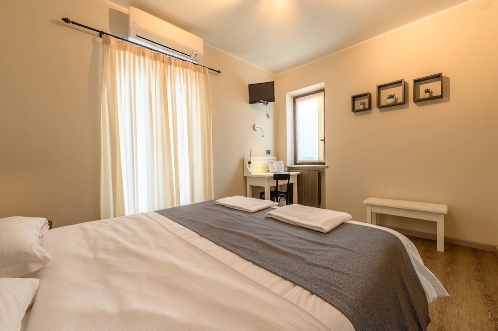 Comfort Double or Twin Room photo 3