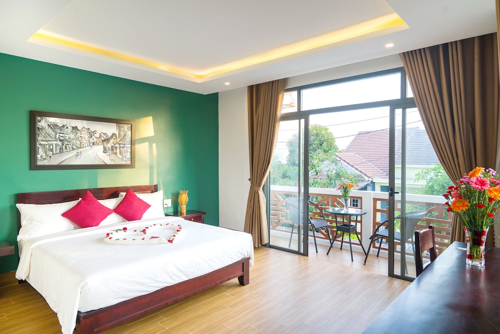 Grand Deluxe Double With Balcony - Photo 7