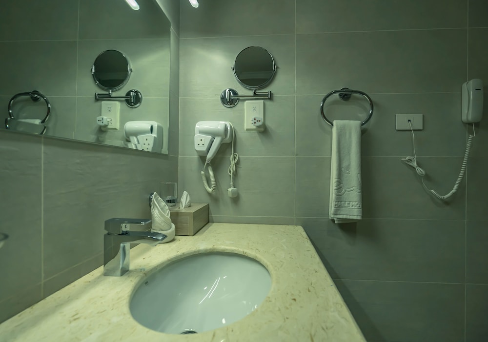 Grand Suite - Photo 16