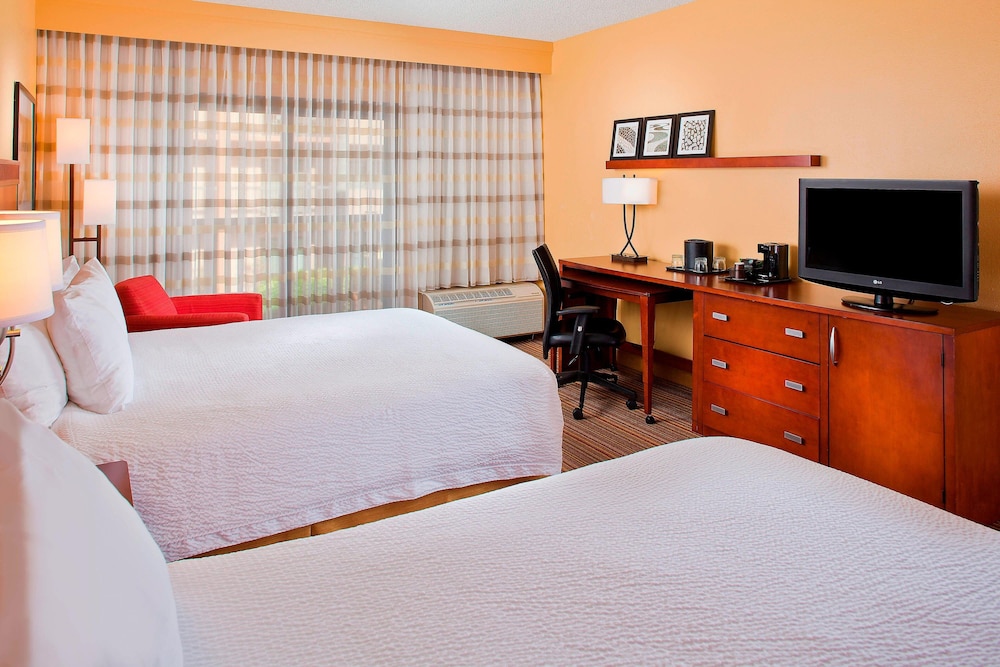 Room, 1 King Bed with Sofa bed, Balcony