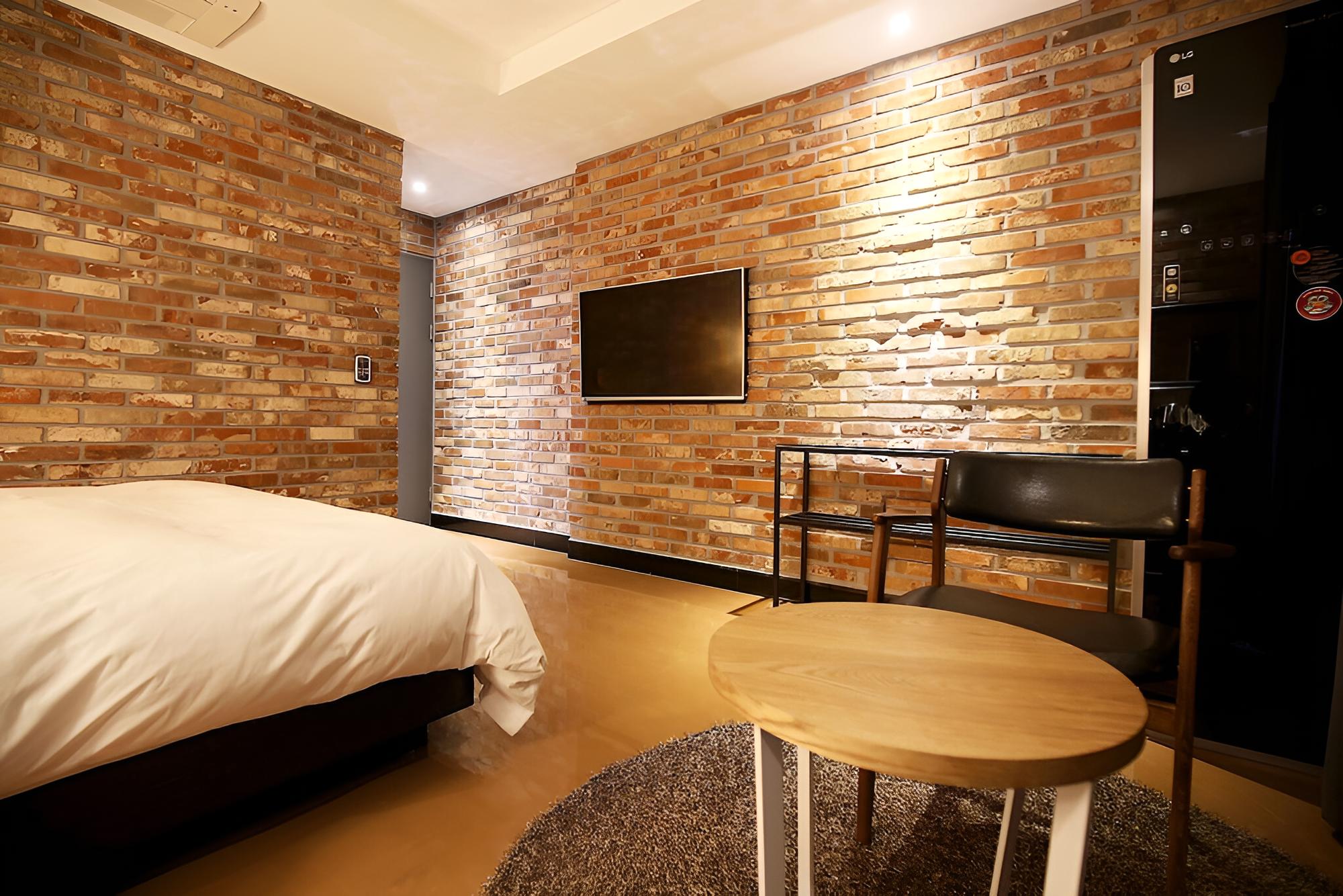 Room (Terrace Room (up to KRW 5000 discount) - Photo 7