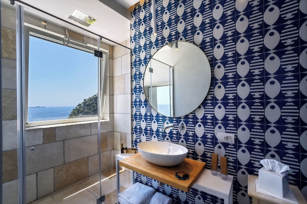 Superior Deluxe, sea view photo 2