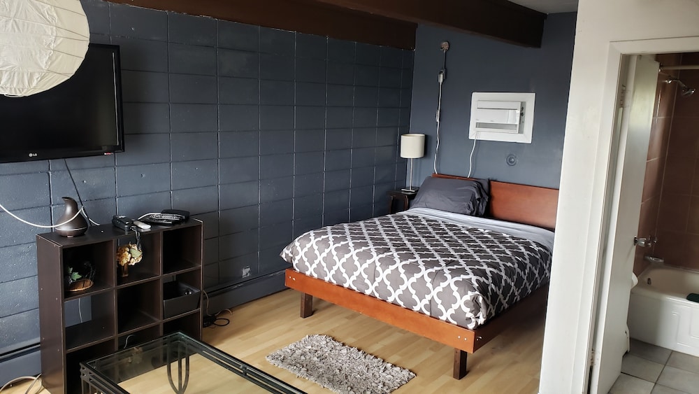 Basic Double Room photo 1