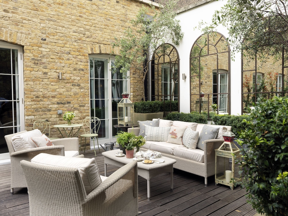 Junior Terrace Suite photo 2