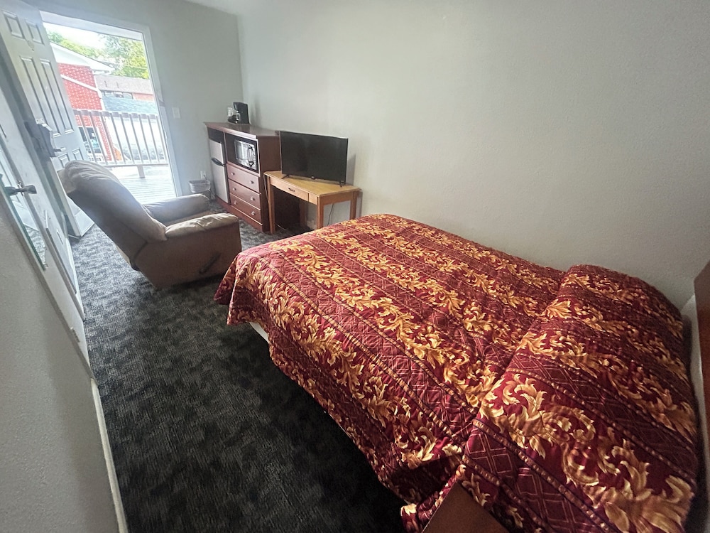 Room, 1 Queen Bed, Non Smoking - Photo 1