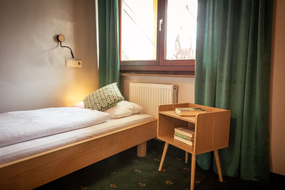 Basic Single Room (mini) photo 2